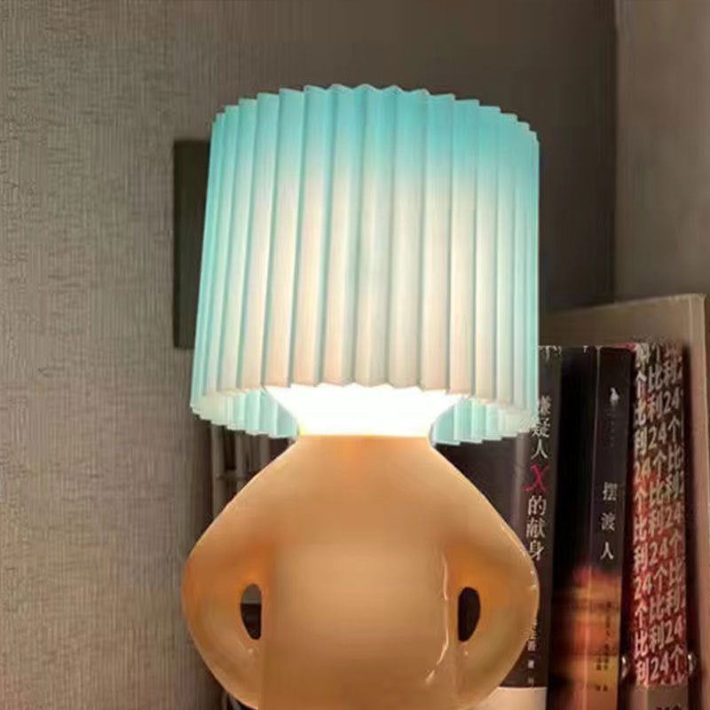 ME05107 Little Boy Lamp